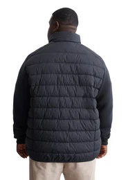 Outdoorjacke mit weichen Scuba-rmeln