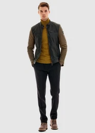 Lederjacke im modernen Look