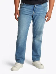 Tommy Hilfiger Big & Tall Straight-Jeans BT-MADISON STR MESA BLUE-B in Groen Gren, Logopatch