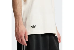 ADIDAS ORIGINALS T-Shirt 'NEUCLASSICS' Beige/Khaki/Weiß/Creme