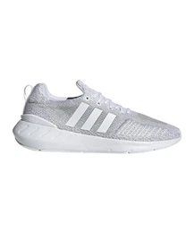 Swift Run 22 Sneaker
