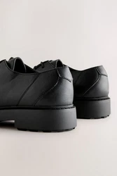 Next Schuhe mit vorderem Schuhblatt-Einsatz Schnürschuh (1) Schwarz
