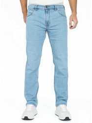 Wrangler Straight-Jeans Regular Fit - Supersoft Hellblau/Blau