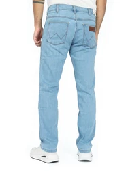 Wrangler Straight-Jeans Regular Fit - Supersoft Hellblau/Blau