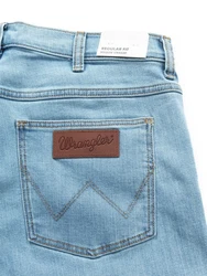 Wrangler Straight-Jeans Regular Fit - Supersoft Hellblau/Blau