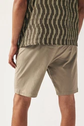 Next Chinoshorts Chinohose mit Stretch Khaki