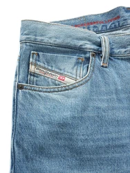 Diesel Straight-Jeans 1995 D-SARK 09C15 09C15