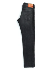 Diesel Tapered-fit-Jeans Regular Fit D-Yennox UIHAV