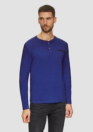 Langarmshirt Henley-Shirt mit Flammgarnstruktur und Stickerei Stickerei