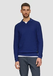 Strickpullover Strukturierter Strickpullover mit Polokragen Logo