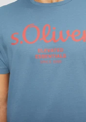 s.Oliver Poloshirt T-Shirt mit Logo-Print Artwork Hellblau/Blau/Pastell