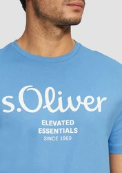 s.Oliver Poloshirt T-Shirt mit Logo-Print Artwork Hellblau/Blau