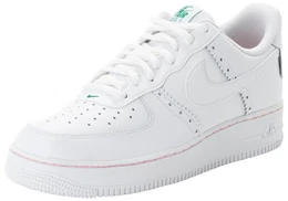 NIKE AIR FORCE 1 '07 LV8 Sneaker
