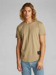 T-Shirt BADGE TURN UP SLEEVE mit Logopatch