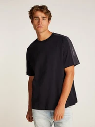 T-Shirt LOGO TAPE TEE mit Logo-Band an den rmeln