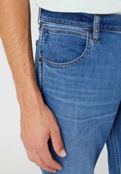 Wrangler Straight-Jeans Greensboro Thunder Blau/Hellblau