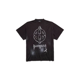 Print-Shirt Metal Bb Stencil Oversized T-shirt in Schwarz Unisex
