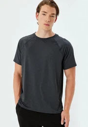 T-Shirt Rundhalsausschnitt Kurzrmelig