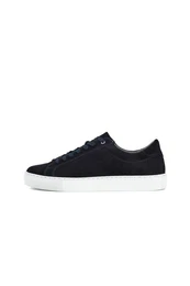 Summer Sneaker