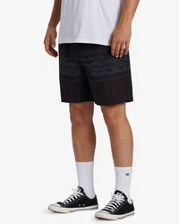 Billabong Bermudas Surftrek Schwarz/Bordeaux/Dunkelrot