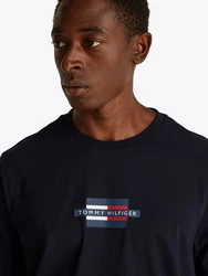 Tommy Hilfiger Kurzarmshirt FLAG BOX TEE Mit Rundhalsausschnitt Dunkelblau/Schwarz/Blau/Grau