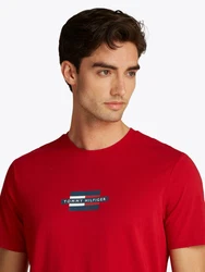 Tommy Hilfiger Kurzarmshirt FLAG BOX TEE Mit Rundhalsausschnitt Rot