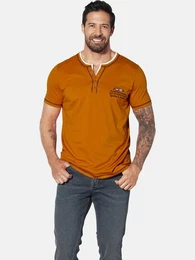 T-Shirt HAFTOR mit modischen Kontrasten