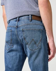 Wrangler Regular-fit Jeans Authentic Regular Schwarz/Blau/Gelb