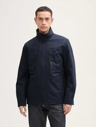 Outdoorjacke Jacke mit Kapuze im Stehkragen