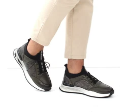 Celal Gültekin Sneaker Sportliches Slip-On-Design mit erhöhter EVA-Sohle 395-2860