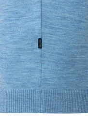 MAERZ Muenchen V-Ausschnitt Pullover 