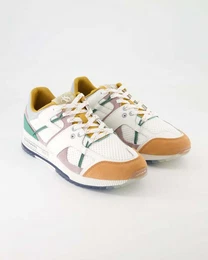 Vivex 12A Sneaker