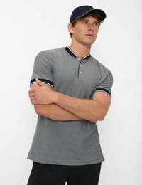 T-Shirt Style PIERCE