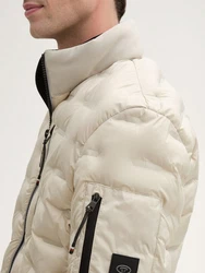 TOM TAILOR Outdoorjacke Hybrid Lightweight Steppjacke mit Kapuze im Stehkragen Beige/Khaki/Weiß