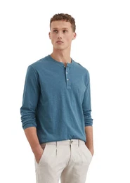 Henleyshirt leichte Struktur fr eine dezente, lebendige Optik