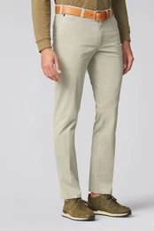 Chinos