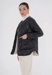 freshlions Steppjacke Amara Schwarz