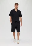 QS Cargoshorts Shorts aus Waffelpiqu  Schwarz/Dunkelgrau/Dunkelblau/Braun