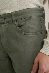WE Fashion Regular-fit Jeans Dunkelgrün/Khaki/Grün
