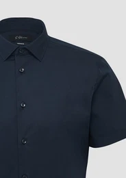 Kurzarmhemd Tailored Fit: Feines Kurzarm-Hemd aus hochwertigem Baumwollstretch