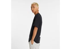 New Balance Kurzarmshirt Reimagined Graphic T-Shirt 1 1 BK