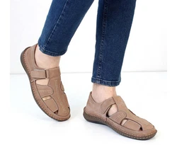 Celal Gltekin Herren Fischer-Sandalen mit Klettverschluss Sandfarben