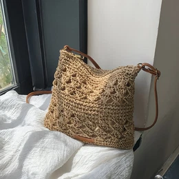 Chic Handmade Paper Straw Crossbody Bag - Solid Color, Zipper Closure, Polyester Lined, Accessory Messenger Bag For Summer Beach And Urban
