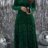 Šaty pro plnoštíhlé na Nový rok image