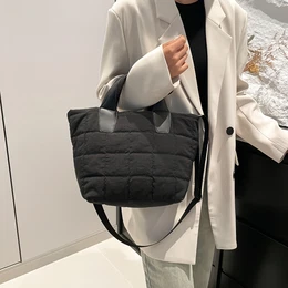 1pc Fashionable Tote Bag For , Padded Quilted Shoulder Handbag And